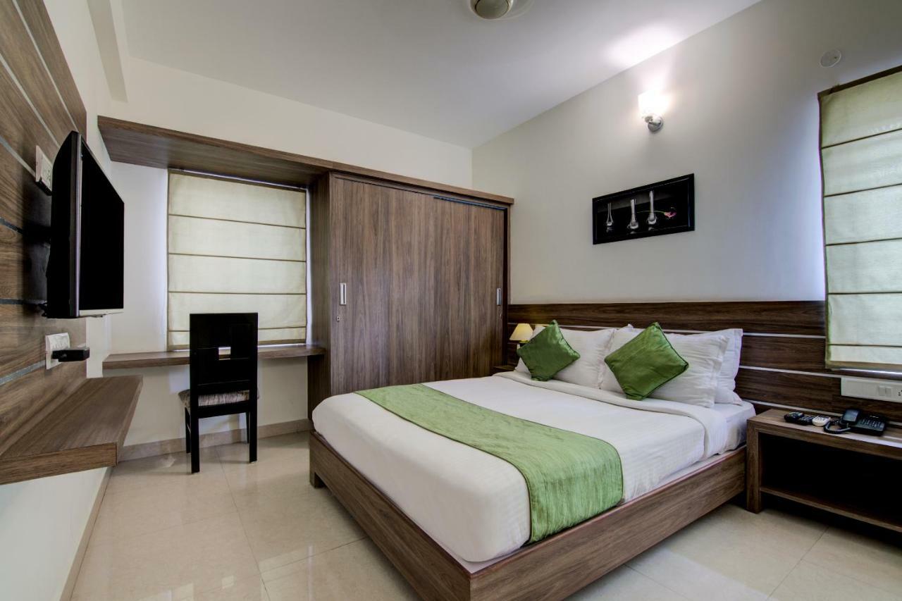 Sunshine Suites Grand Deluxe 벵갈루루 외부 사진
