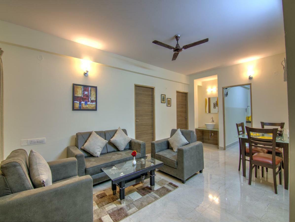 Sunshine Suites Grand Deluxe 벵갈루루 외부 사진