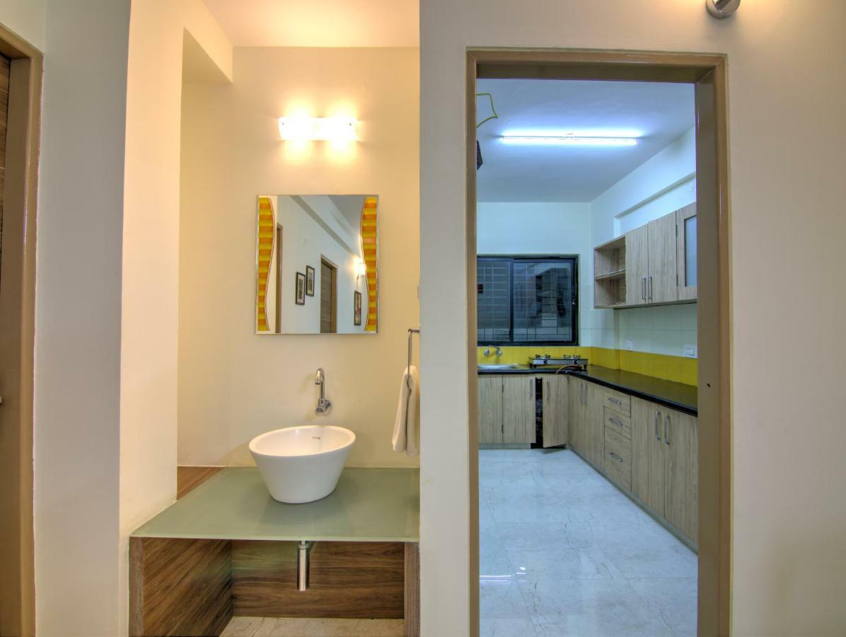 Sunshine Suites Grand Deluxe 벵갈루루 외부 사진